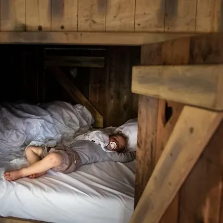 Деревянный коттедж Hoeve De Pippert